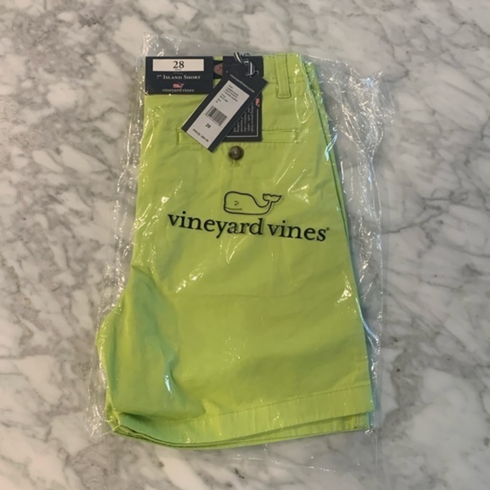 Vineyard Vines 7” Island Short, Wild Lime, NWT, 28”waist
